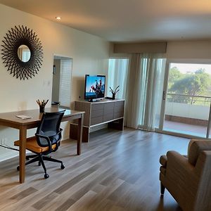 Executive Santa Monica Suites